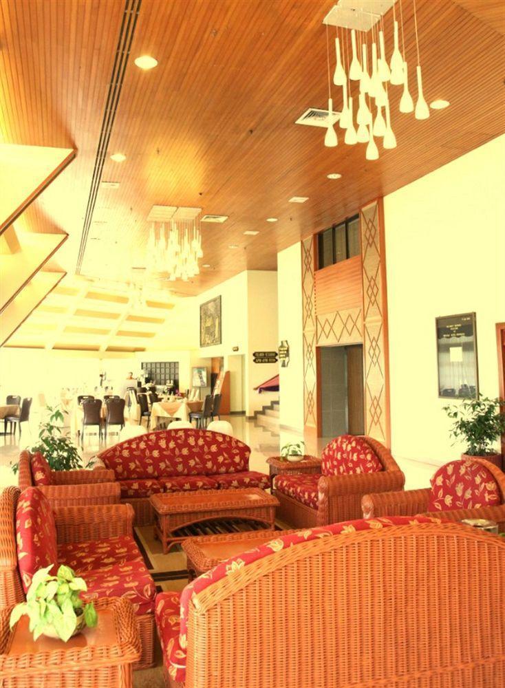 Oyo 89693 Perkasa Hotel Keningau Near Hospital Keningau Dış mekan fotoğraf