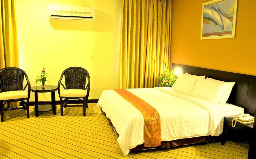 Oyo 89693 Perkasa Hotel Keningau Near Hospital Keningau Dış mekan fotoğraf