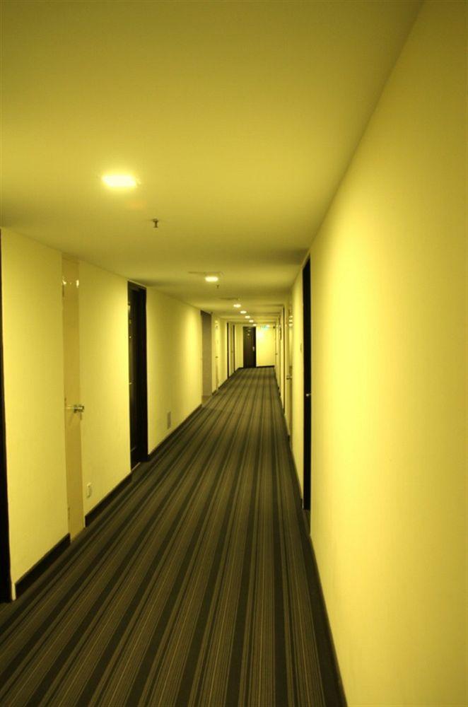 Oyo 89693 Perkasa Hotel Keningau Near Hospital Keningau Dış mekan fotoğraf