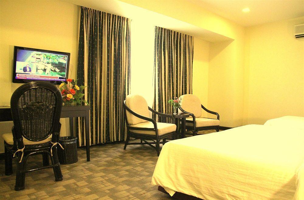 Oyo 89693 Perkasa Hotel Keningau Near Hospital Keningau Dış mekan fotoğraf