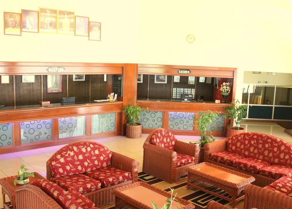 Oyo 89693 Perkasa Hotel Keningau Near Hospital Keningau Dış mekan fotoğraf