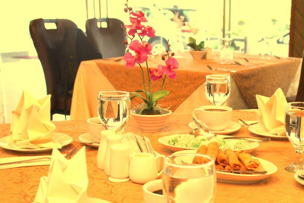 Oyo 89693 Perkasa Hotel Keningau Near Hospital Keningau Dış mekan fotoğraf