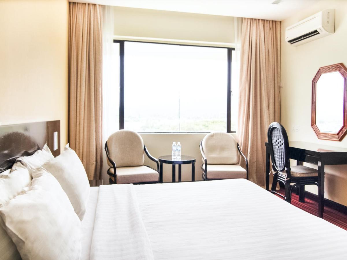 Oyo 89693 Perkasa Hotel Keningau Near Hospital Keningau Dış mekan fotoğraf