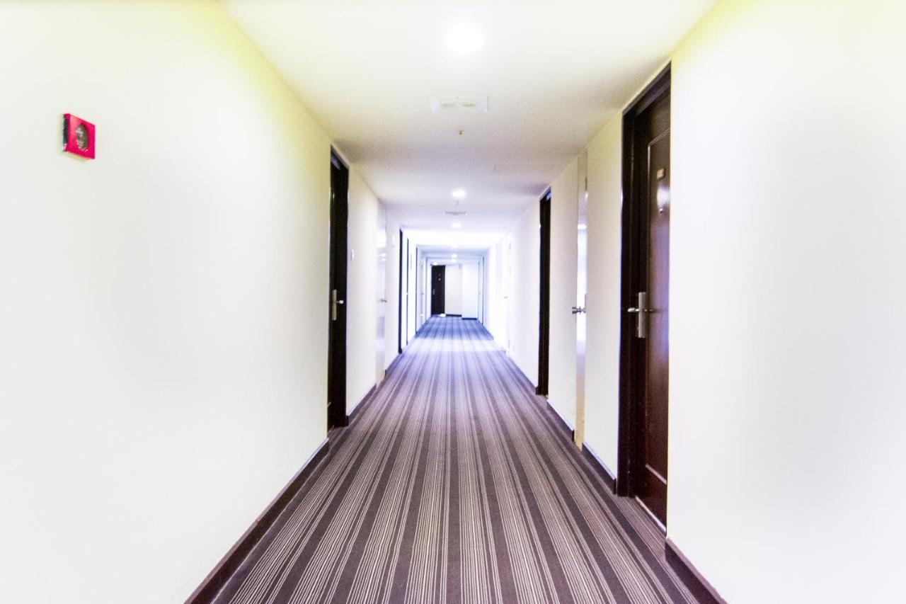 Oyo 89693 Perkasa Hotel Keningau Near Hospital Keningau Dış mekan fotoğraf