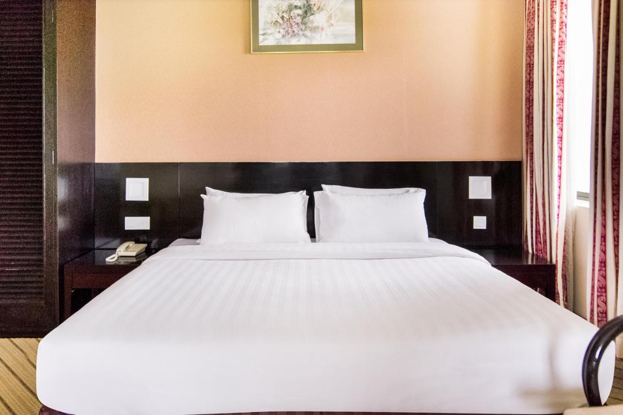 Oyo 89693 Perkasa Hotel Keningau Near Hospital Keningau Dış mekan fotoğraf