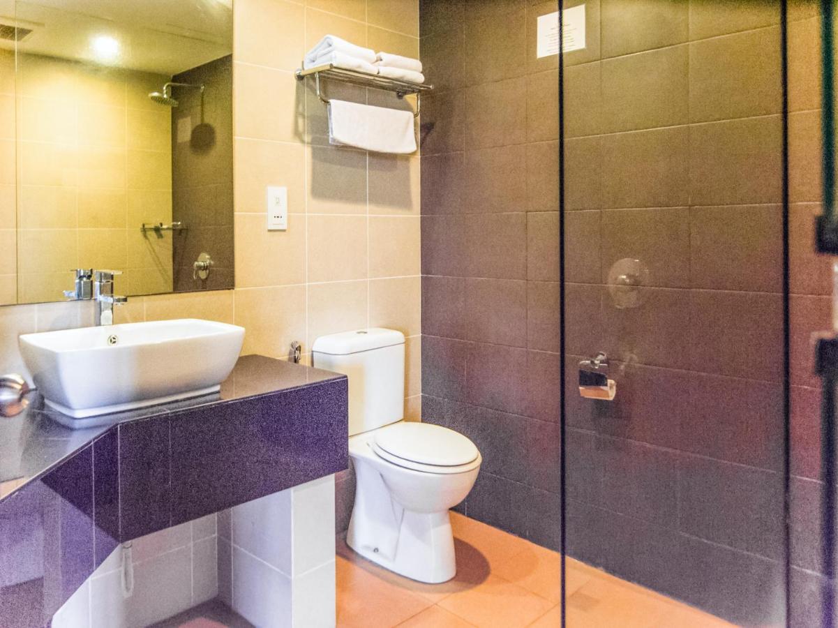 Oyo 89693 Perkasa Hotel Keningau Near Hospital Keningau Dış mekan fotoğraf