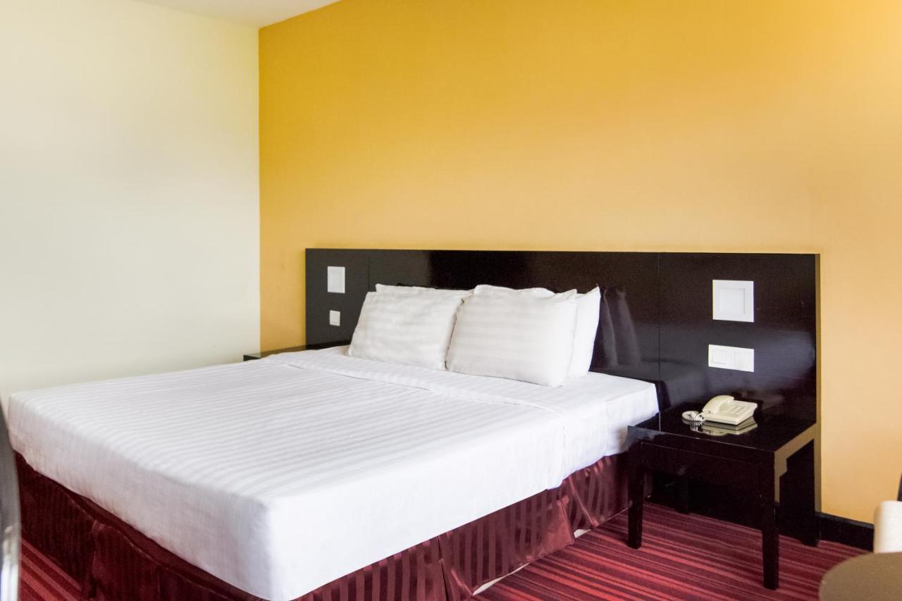 Oyo 89693 Perkasa Hotel Keningau Near Hospital Keningau Dış mekan fotoğraf